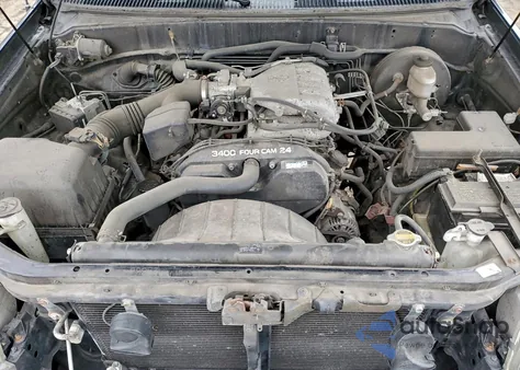 2004 Toyota Tundra z USA, uszkodzony, nr VIN 5TBJN32124S441248